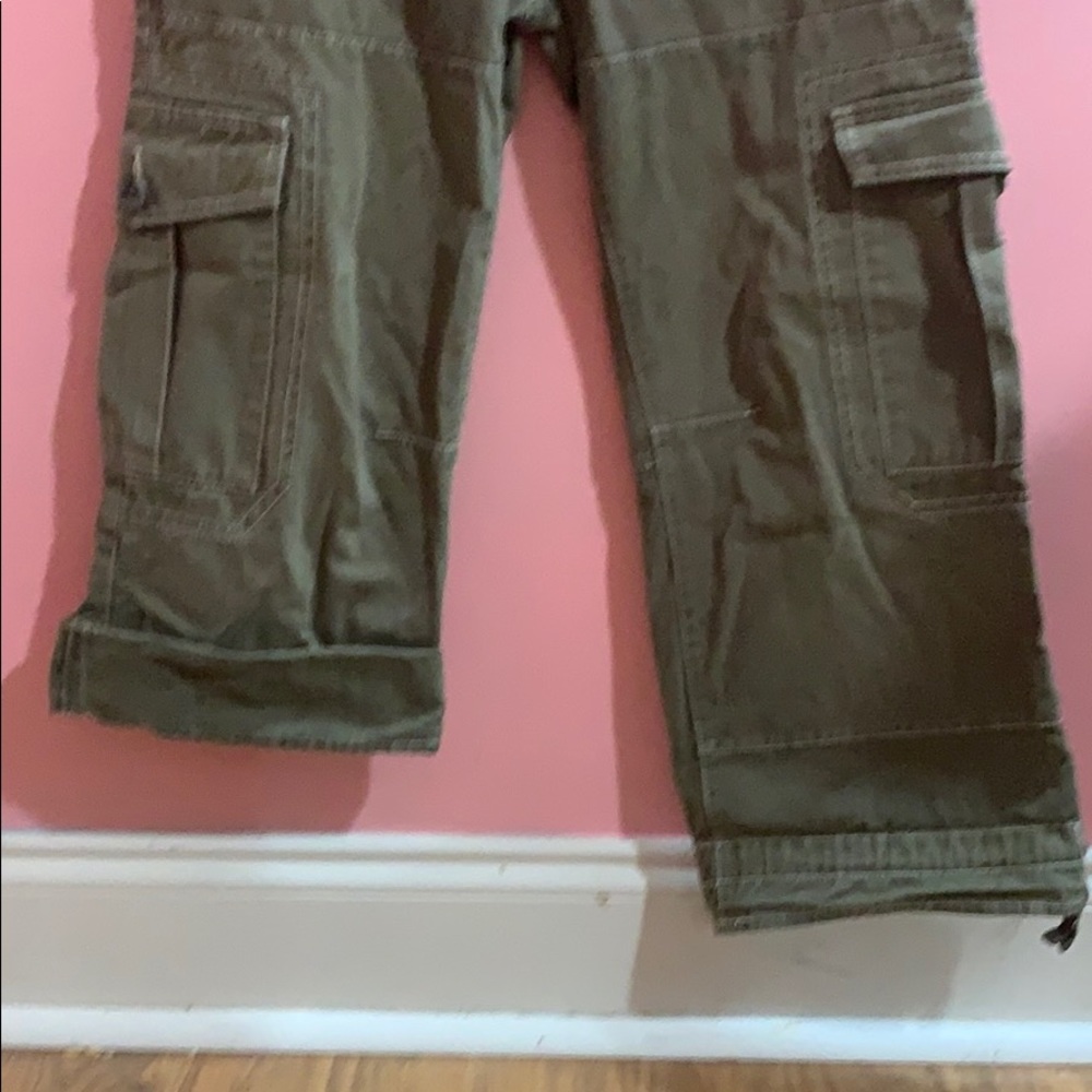 FREE WITH BUNDLE Banana Republic 3/4 Cargo Pants